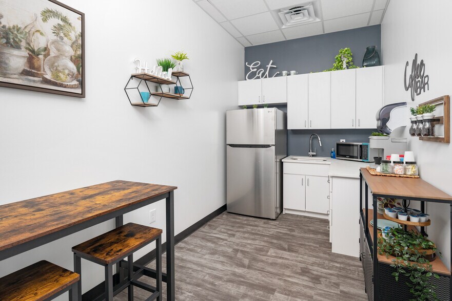 4116 TX- 121 Hebron Pkway- 4116 TX- 121, Carrollton, TX à louer - Photo intérieure - Image 3 de 15