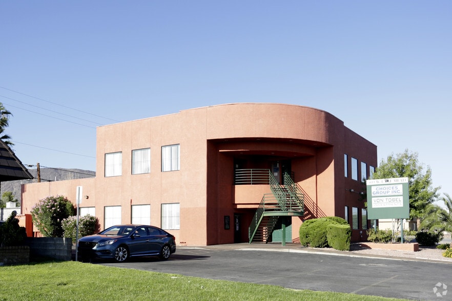 309 W Lake Mead Pky, Henderson, NV for lease - Primary Photo - Image 1 of 13