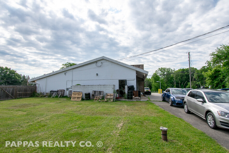 7279 State Route 43, Kent, OH à vendre - Photo du bâtiment - Image 3 de 11