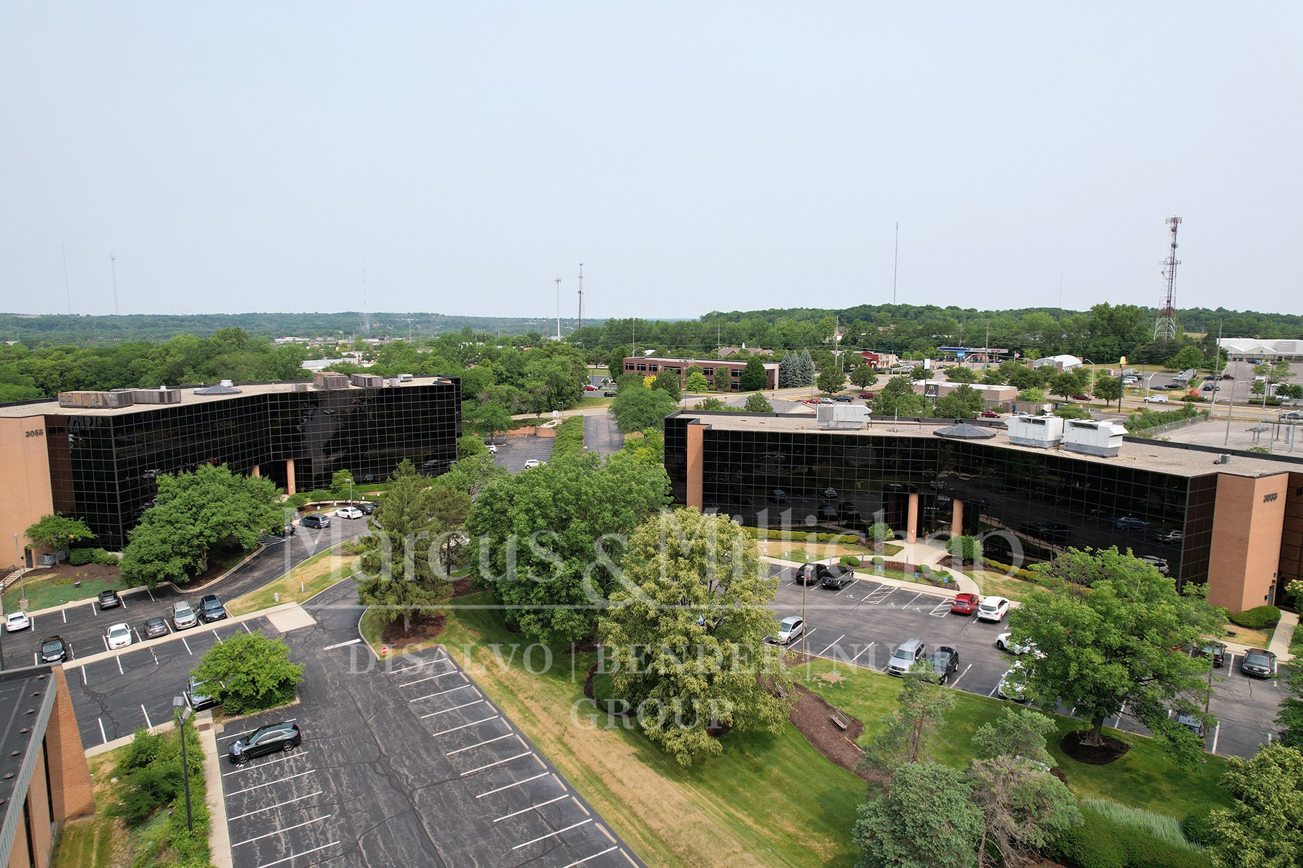 Point West Office Portfolio portfolio of 2 properties for sale on LoopNet.ca Primary Photo- Image 1 of 12
