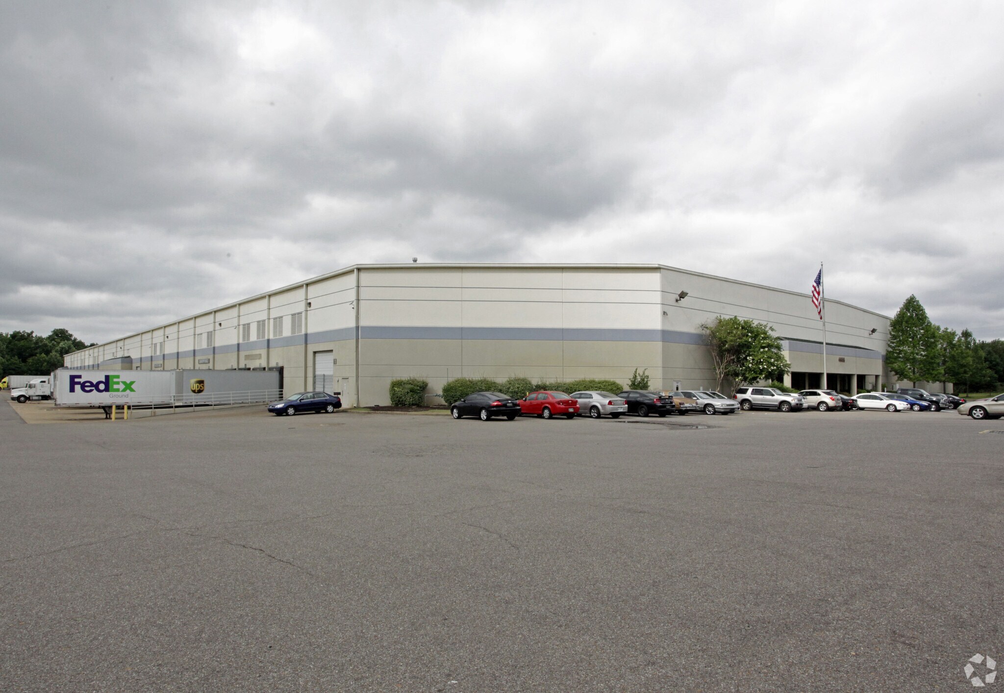 4655 Shelby Dr E, Memphis, TN for lease Primary Photo- Image 1 of 16
