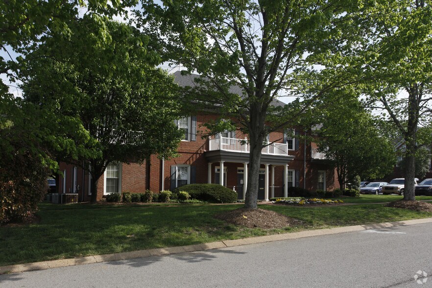 5046 Thoroughbred Ln, Brentwood, TN for lease - Building Photo - Image 3 of 11