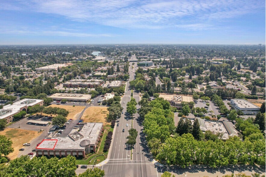 3133 W March Ln, Stockton, CA à vendre - Aérien - Image 3 de 26