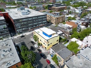 95 Rue Saint-Zotique O, Montréal, QC - AERIAL  map view - Image1