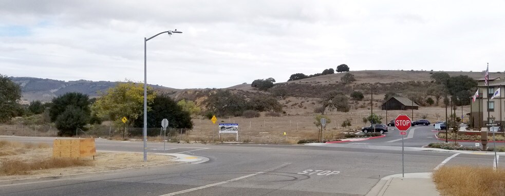 610 McMurray Rd, Buellton, CA à vendre - Photo du bâtiment - Image 2 de 3