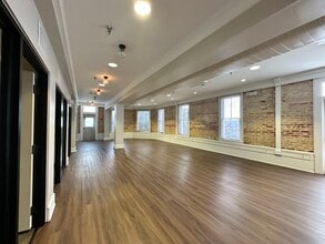 119 Heiman St, San Antonio, TX à louer Photo intérieure- Image 2 de 17