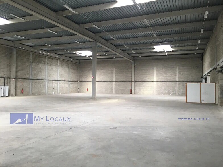 Industriel dans SAINT-OUEN-L'AUMONE à louer - Photo intérieure - Image 3 de 5