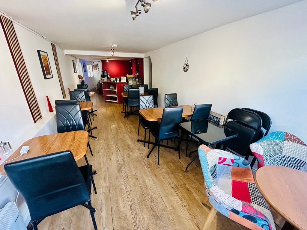 15 The Broadway, Newbury for lease Interior Photo- Image 1 of 5