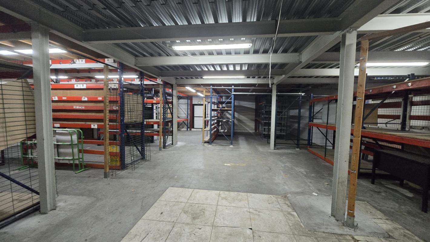 Office in La Farlède for lease Interior Photo- Image 1 of 6
