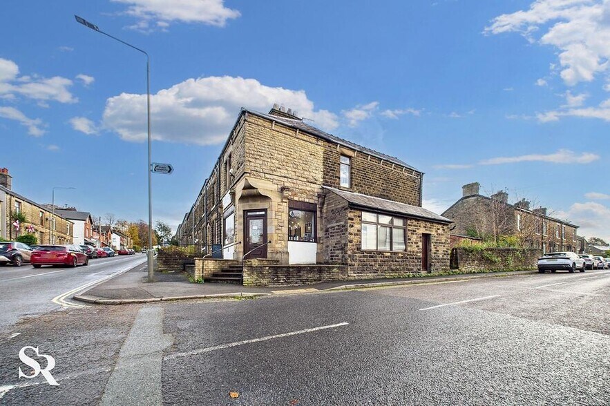 44 Church Rd, New Mills à vendre - Photo du bâtiment - Image 2 de 21