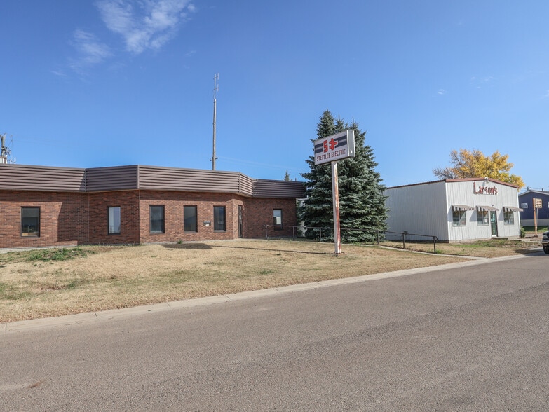 5003 47 st, Stettler, AB for lease - Building Photo - Image 2 of 22