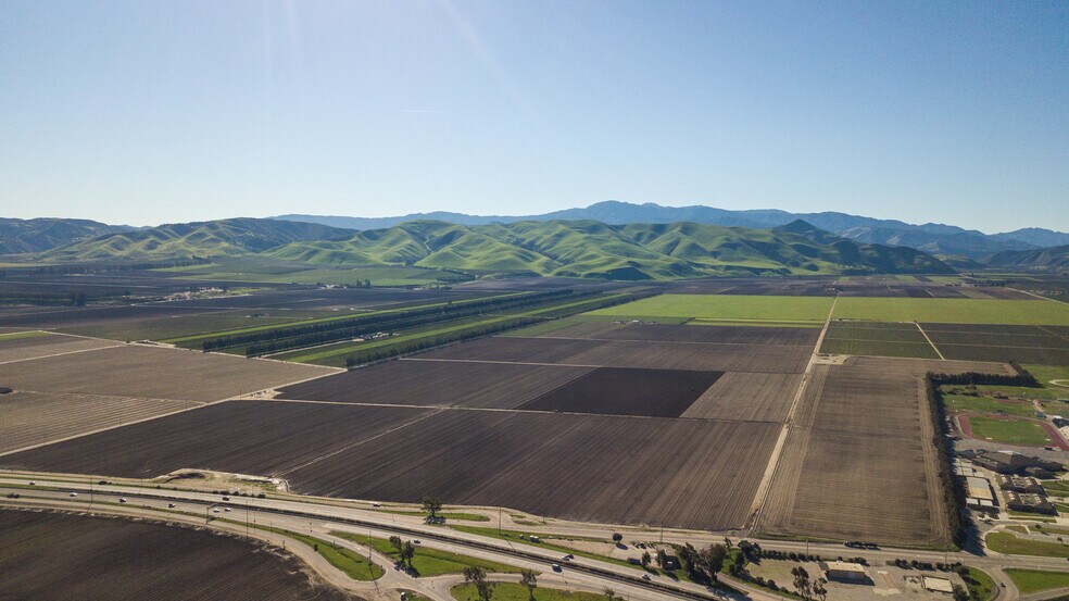 42100 El Camino Real, Greenfield, CA à vendre - Aérien - Image 2 de 42
