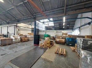 Bridge Rd, Camberley for lease Interior Photo- Image 2 of 2