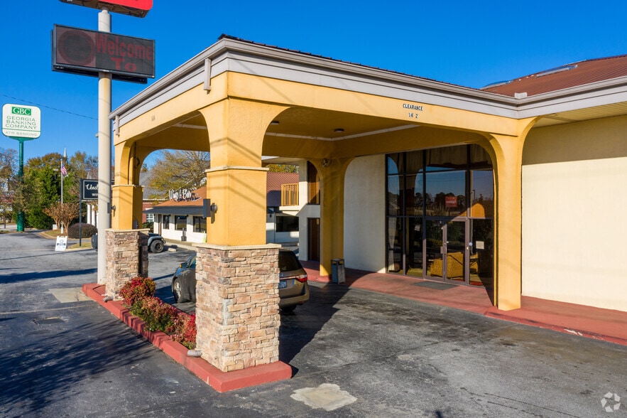1616 N Expressway, Griffin, GA à vendre - Photo du bâtiment - Image 3 de 16