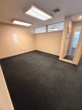 5305 E 2nd St, Long Beach, CA for lease Interior Photo- Image 2 of 4