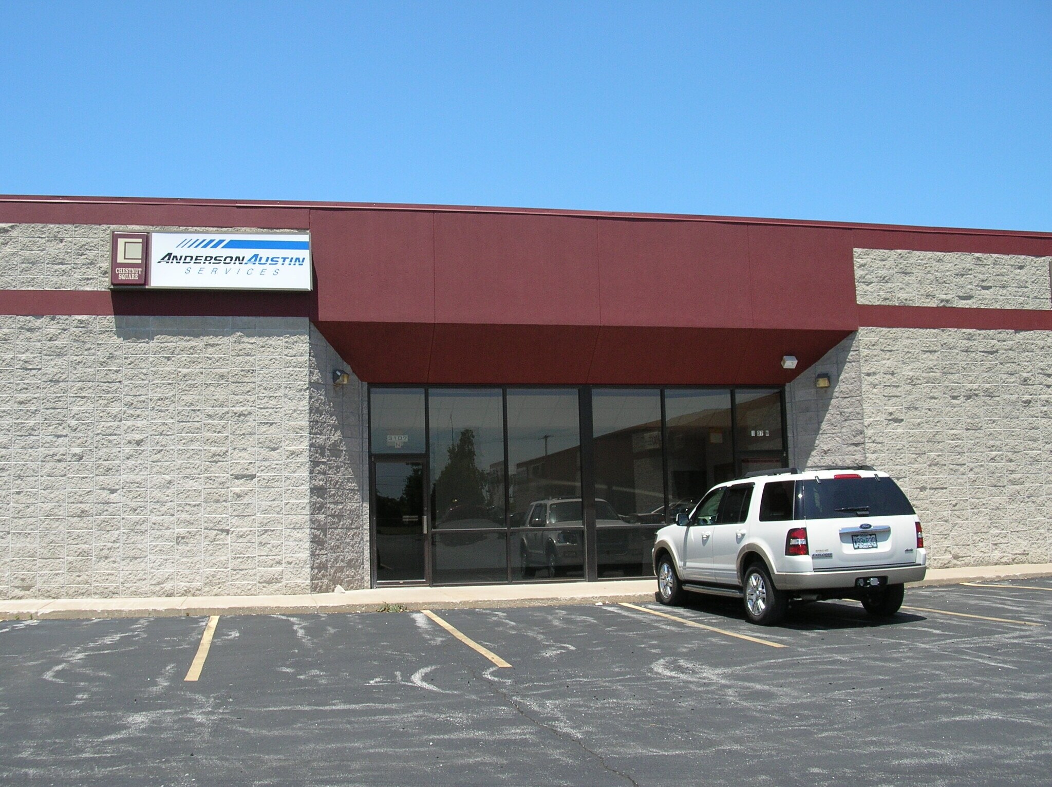 3045 E Chestnut Expy, Springfield, MO à louer Photo intérieure- Image 1 de 3