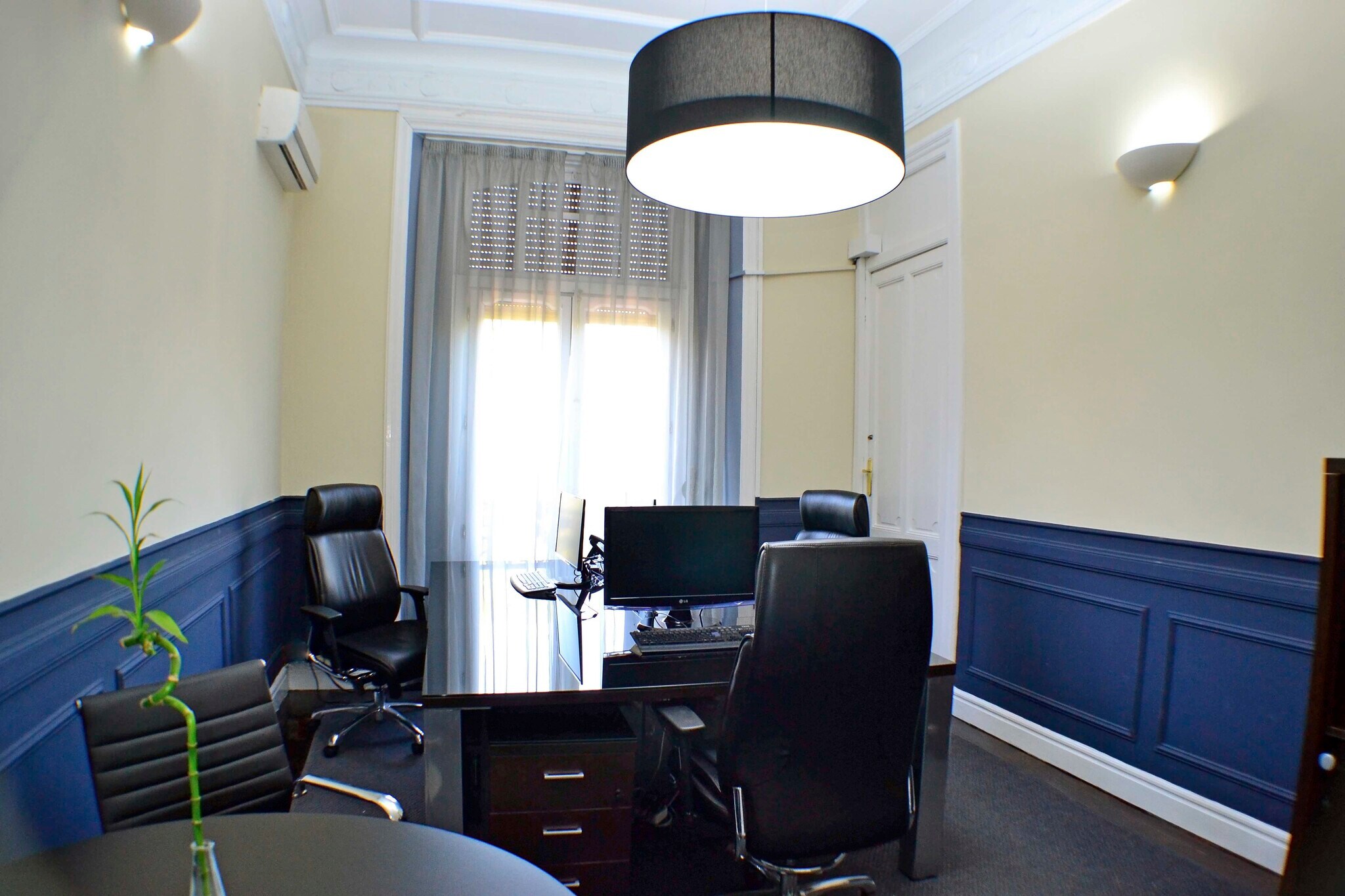 Calle Ferraz, 2, Madrid, Madrid for lease Interior Photo- Image 1 of 4