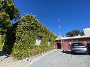 2000 Stoner Ave, Los Angeles, CA à louer Photo intérieure- Image 2 de 9