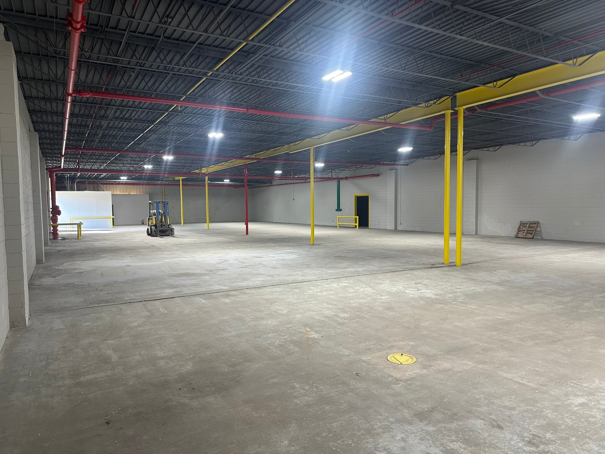 63 Industrial Dr, Cartersville, GA for lease Primary Photo- Image 1 of 6