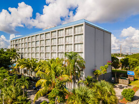 North Miami Beach Gardens Inn & Suites - Services immobiliers commerciaux