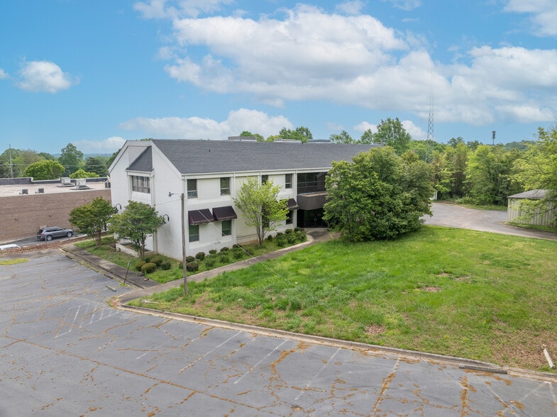 745 & 755 Cabarrus Ave, Concord, NC for sale - Building Photo - Image 2 of 6