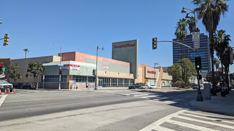 5575 Wilshire Blvd, Los Angeles, CA à louer - Photo du bâtiment - Image 2 de 8