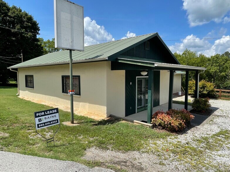 7488 E Lee Hwy, Lenoir City, TN à vendre - Photo du bâtiment - Image 2 de 18