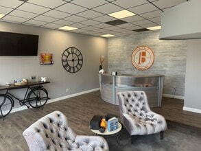 8956-8974 E 96th St, Fishers, IN for lease Lobby- Image 2 of 15