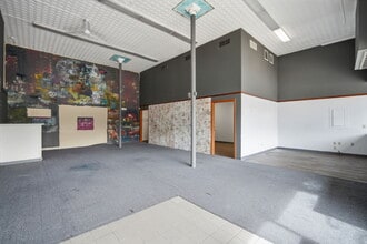 48 Elm St, Westfield, MA for sale Interior Photo- Image 1 of 6