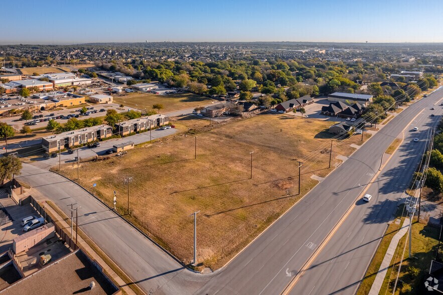 301-325 Keller Pky, Keller, TX for sale - Building Photo - Image 1 of 12