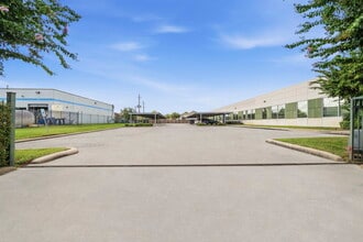 1030 Regional Park Dr, Houston, TX for lease Building Photo- Image 2 of 17