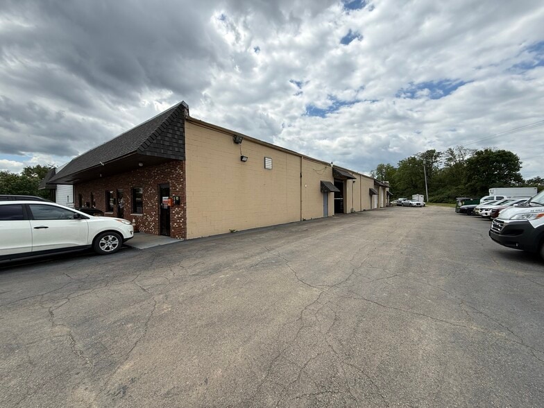 4794 S Dixie Dr, Dayton, OH for lease - Building Photo - Image 2 of 40