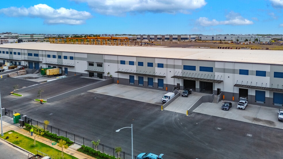 1001 Kooloaula St, Kapolei, HI for lease - Building Photo - Image 2 of 4