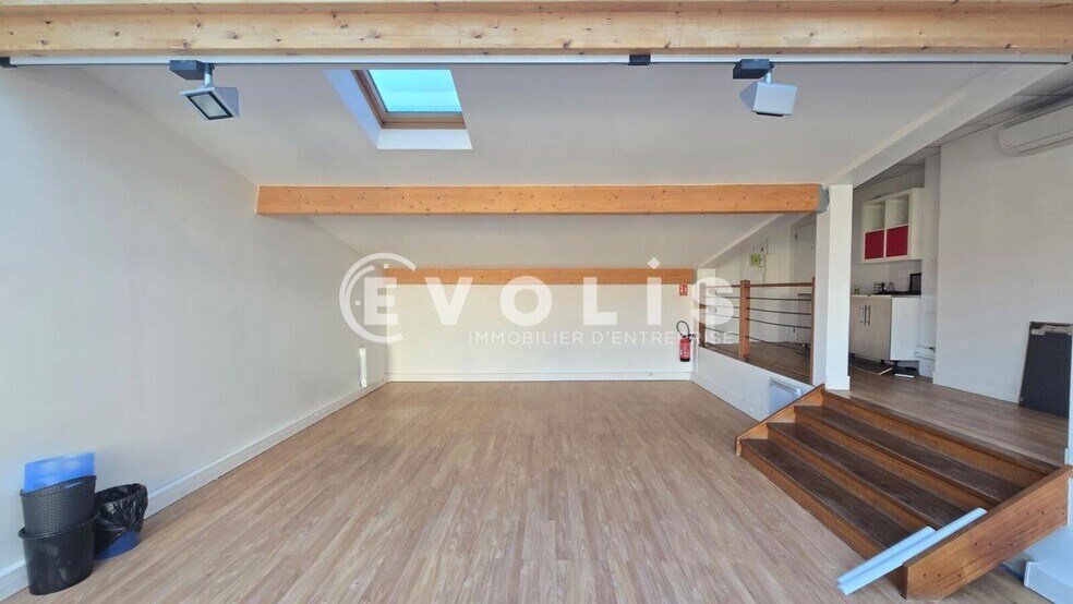 1 Bis Rue Jean Le Galleu, Ivry-sur-Seine à louer - Photo intérieure - Image 3 de 26