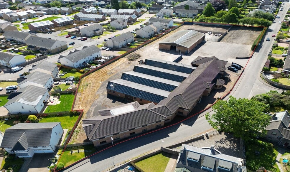 30 Hunter St, Auchterarder for lease - Aerial - Image 2 of 4