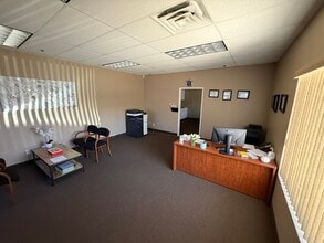 8170 W Sahara Ave, Las Vegas, NV for lease Interior Photo- Image 1 of 5
