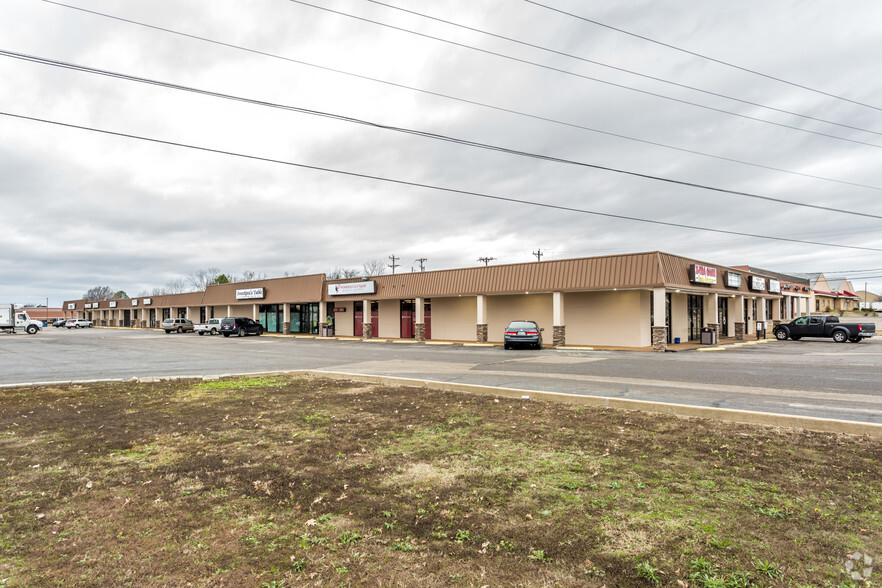 8900-8952 Midsouth Dr, Olive Branch, MS for sale - Primary Photo - Image 1 of 1