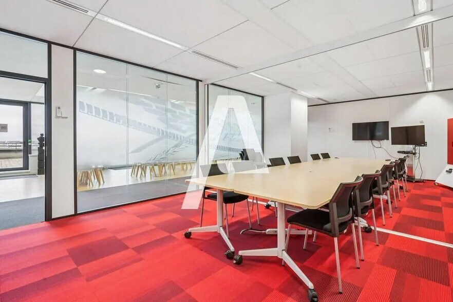 Bureau dans Rungis à louer - Photo du bâtiment - Image 3 de 5