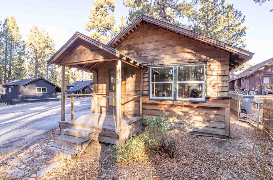 449 Georgia St, Big Bear Lake, CA à vendre - Photo du b timent - Image 2 de 24