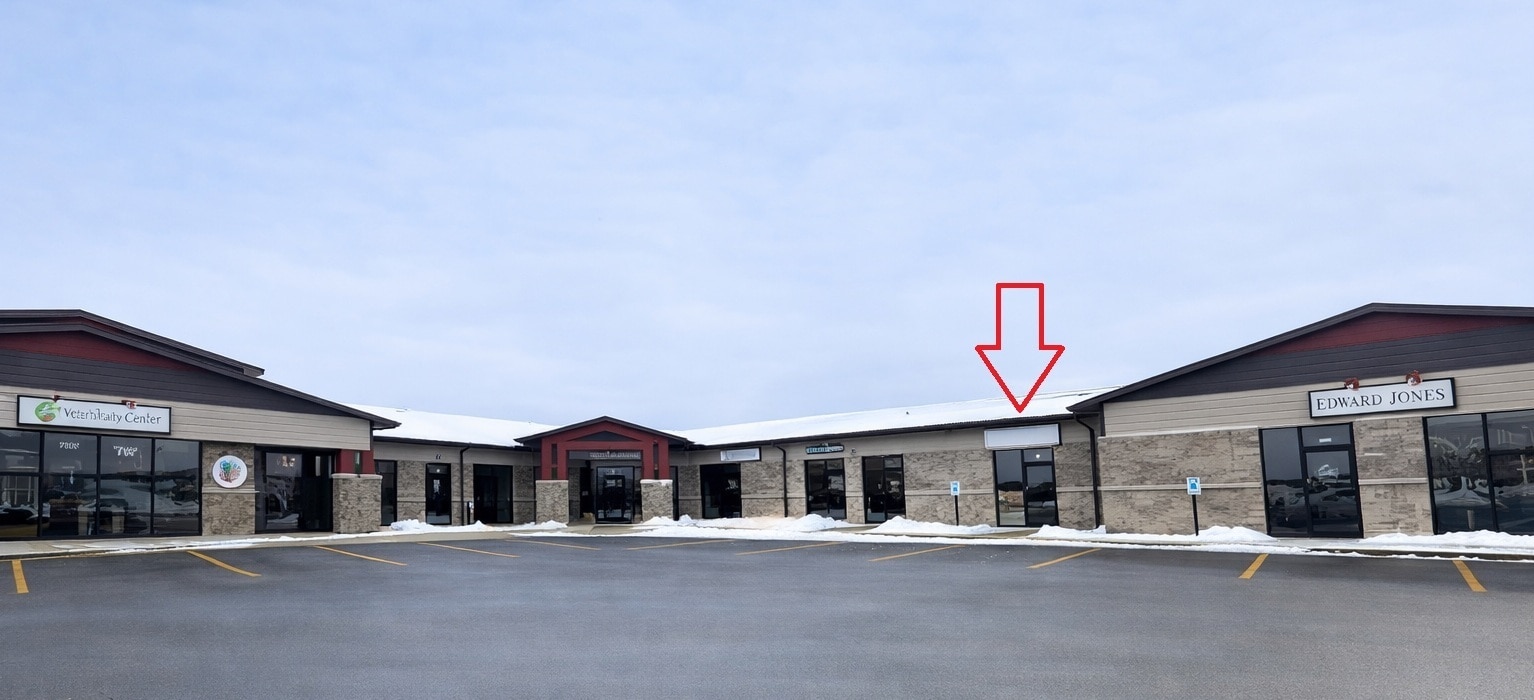 560 Centennial Centre Blvd, Hobart, WI for lease Primary Photo- Image 1 of 2