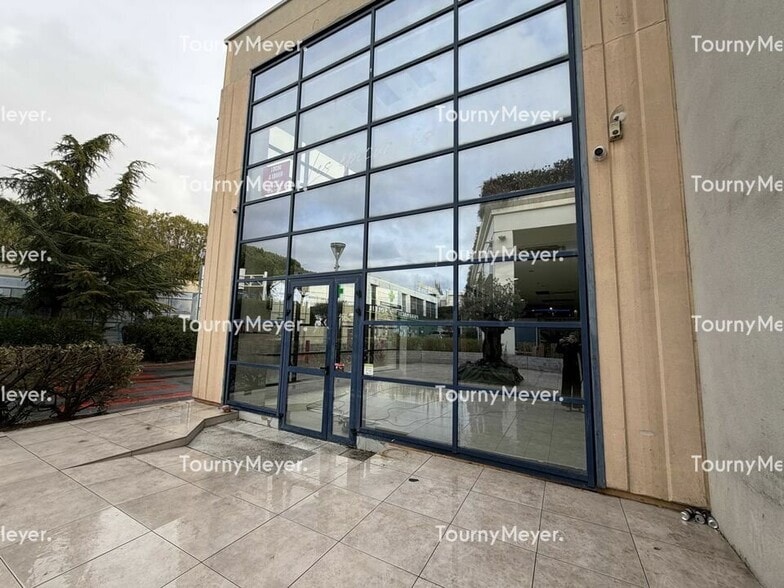 Route De Saint Georges D'Orques, Juvignac for lease - Building Photo - Image 2 of 7