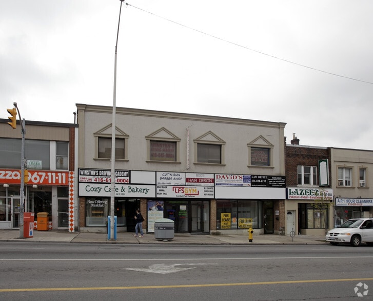 2071 Danforth Ave, Toronto, ON for sale - Primary Photo - Image 1 of 1