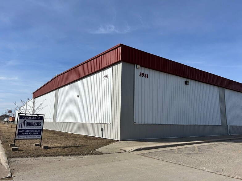 3931 37th Ave S, Fargo, ND for lease - Building Photo - Image 1 of 15