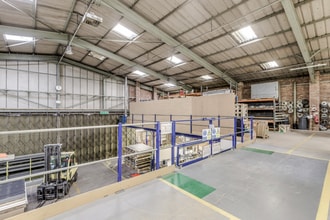 Mount Skip Lane, Manchester for lease Interior Photo- Image 2 of 9