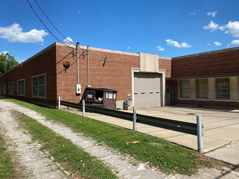 1116 Russell St, Covington, KY for lease - Building Photo - Image 3 of 12