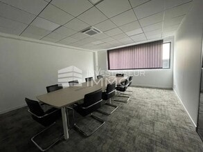 Flex dans Tigery à louer Photo intérieure- Image 1 de 1