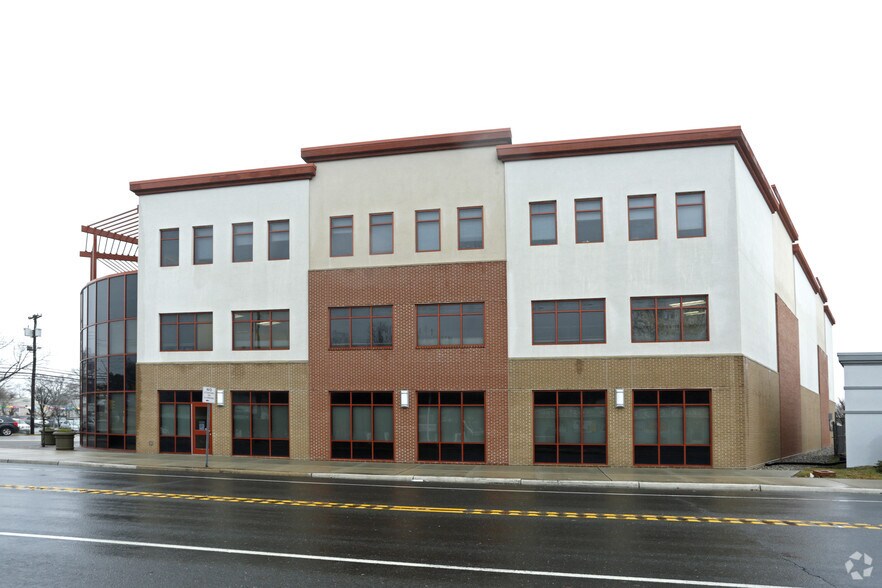 1800-1836 W Lake Ave, Neptune, NJ à louer - Photo du bâtiment - Image 2 de 10