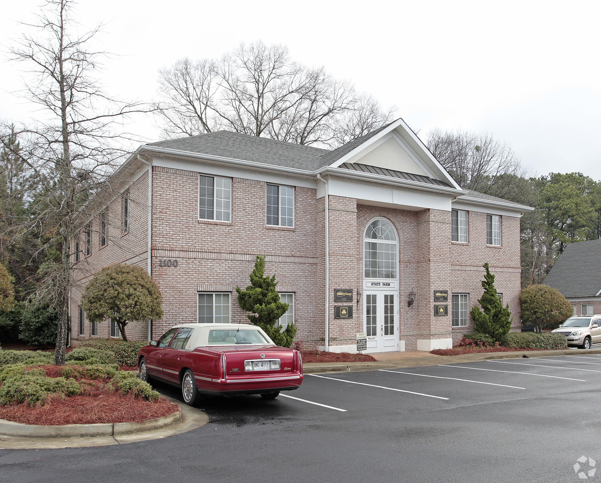 3225 Shallowford Rd, Marietta, GA for lease Primary Photo- Image 1 of 42