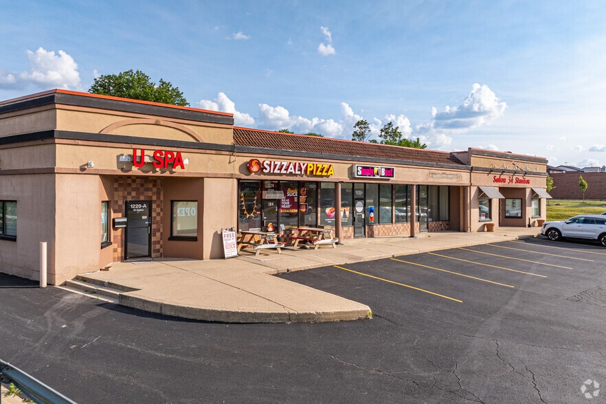 1220 W Ogden Ave, Naperville, IL for lease - Primary Photo - Image 1 of 4