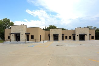 Plus de détails pour 1516 N Lynn Riggs Blvd, Claremore, OK - Commerce de détail à louer